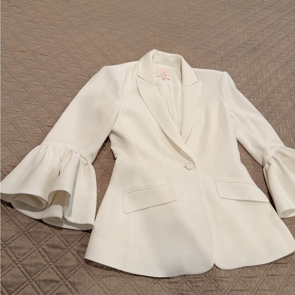 cinq a sept Cream Ruffle Sleeve Blazer - Picture 7 of 11